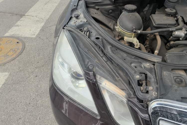 Used Mercedes-Benz E-Class 2012 E 200 L CGI Elegant Model Engine Bay Right