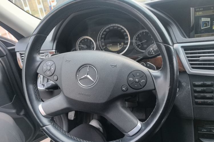 Used Mercedes-Benz E-Class 2012 E 200 L CGI Elegant Model Steering Wheel