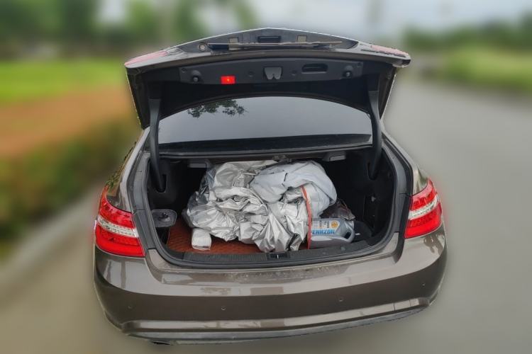 Used Mercedes-Benz E-Class 2012 E 200 CGI Coupe Trunk