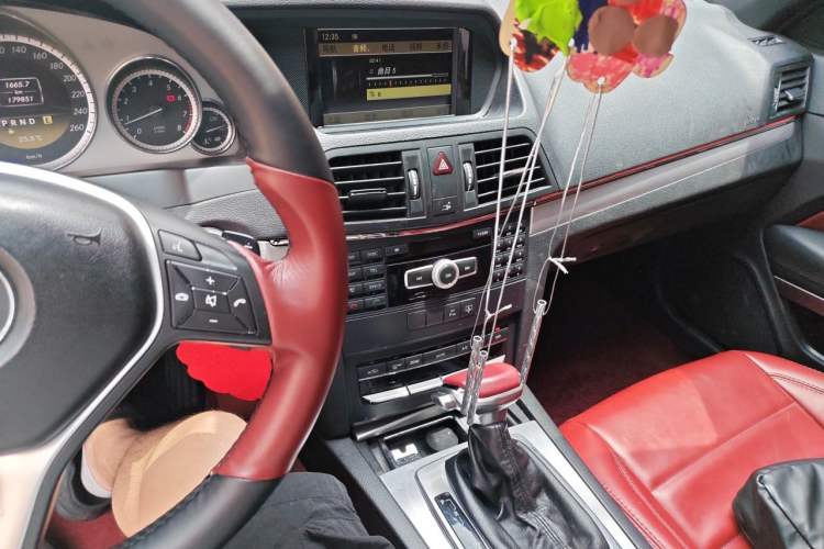 Used Mercedes-Benz E-Class 2012 E 260 CGI Coupe Audio And AC Panel