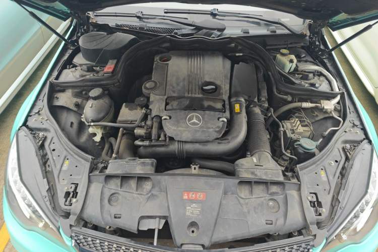 Used Mercedes-Benz E-Class 2012 E 260 CGI Coupe Engine Bay