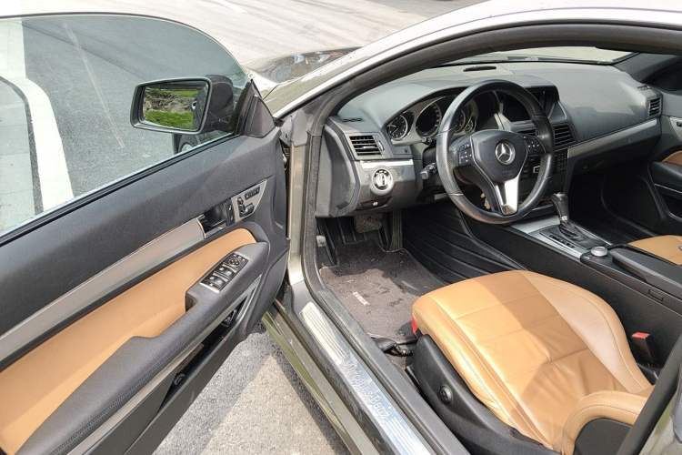 Used Mercedes-Benz E-Class 2012 E 260 CGI Coupe Driver Seat