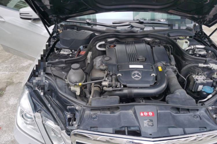 Used Mercedes-Benz E-Class 2012 E 260 L CGI Fashion Model Engine Bay Right