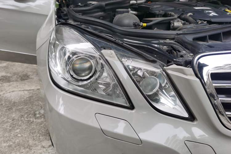 Used Mercedes-Benz E-Class 2012 E 260 L CGI Fashion Model Right Front Headlight
