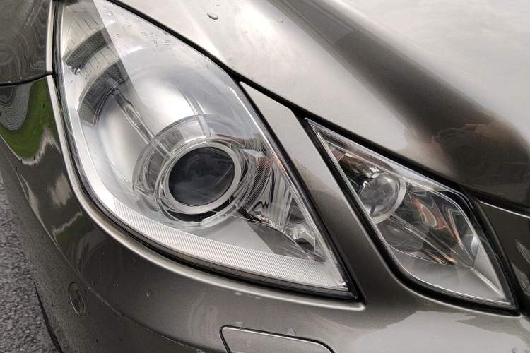 Used Mercedes-Benz E-Class 2012 E 260 CGI Coupe Right Front Headlight