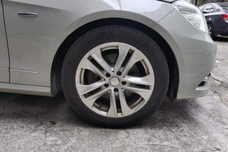 Used Mercedes-Benz E-Class 2012 E 260 L CGI Fashion Model Right Front Wheel Hub