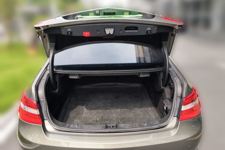 Used Mercedes-Benz E-Class 2012 E 260 CGI Coupe Trunk