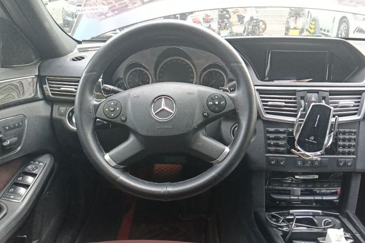 Used Mercedes-Benz E-Class 2012 E 300 L Fashion Model Steering Wheel