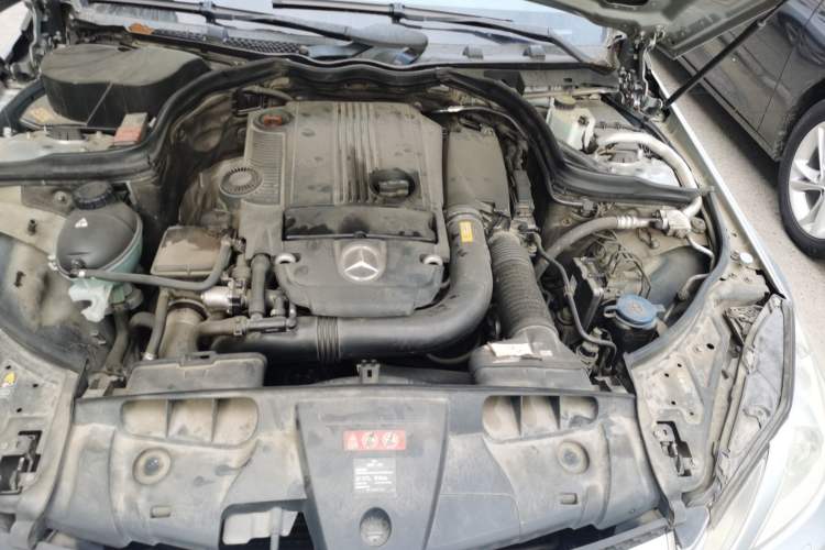 Used Mercedes-Benz E-Class 2012 E 200 CGI Coupe Engine Bay