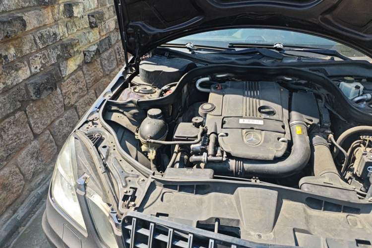 Used Mercedes-Benz E-Class 2012 E 200 L CGI Elegant Model Engine Bay Right