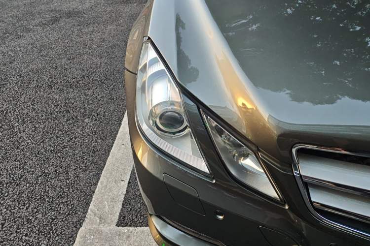 Used Mercedes-Benz E-Class 2012 E 200 CGI Coupe Right Front Headlight