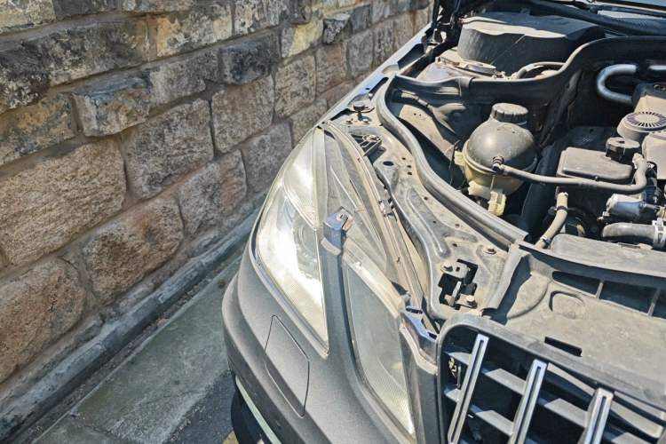 Used Mercedes-Benz E-Class 2012 E 200 L CGI Elegant Model Right Front Headlight
