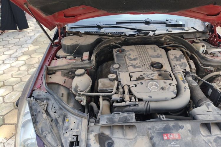 Used Mercedes-Benz E-Class 2012 E 200 CGI Coupe Engine Bay Right