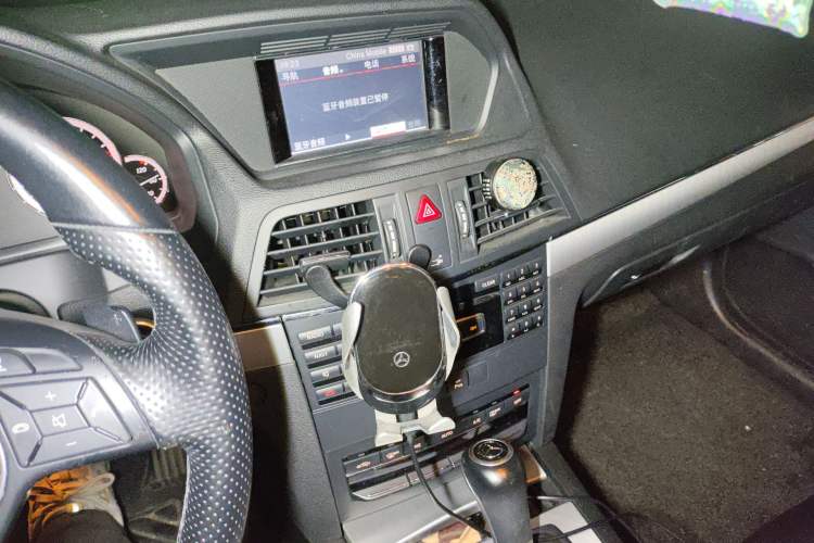 Used Mercedes-Benz E-Class 2012 E 200 CGI Coupe Audio And AC Panel