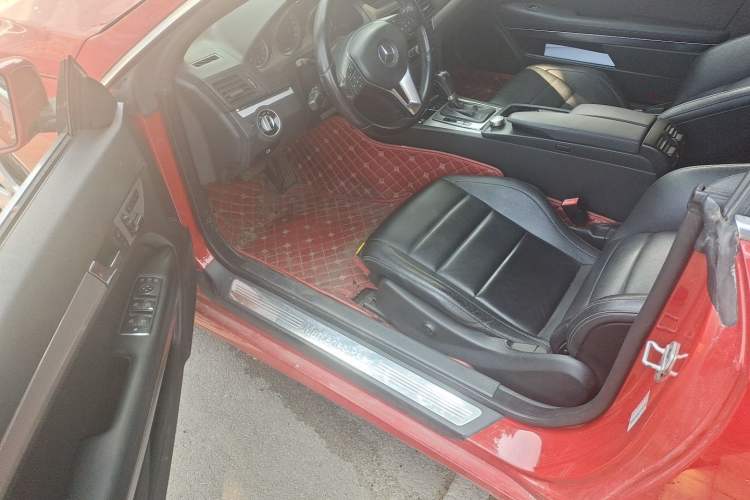 Used Mercedes-Benz E-Class 2012 E 200 CGI Coupe Driver Seat