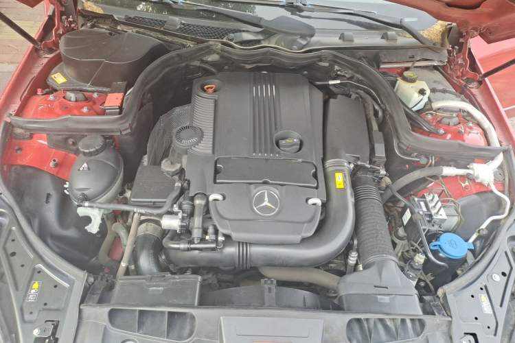 Used Mercedes-Benz E-Class 2012 E 200 CGI Coupe Engine Bay
