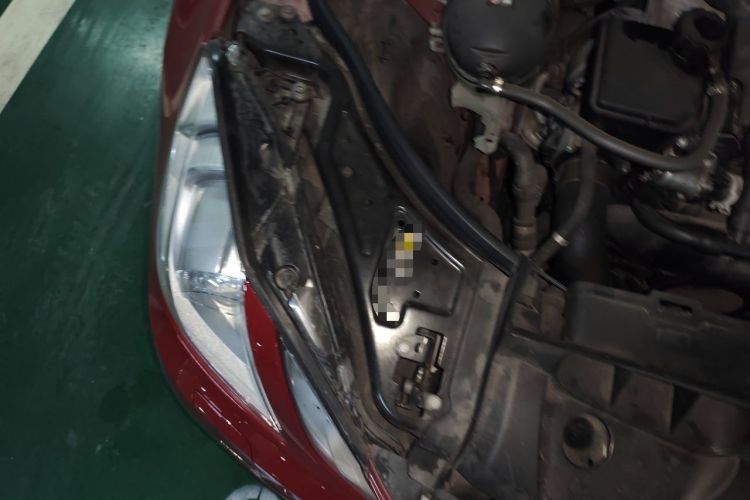 Used Mercedes-Benz E-Class 2012 E 200 CGI Coupe Engine Bay Right