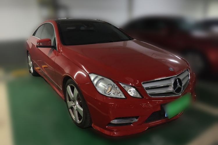 Used Mercedes-Benz E-Class 2012 E 200 CGI Coupe Front Right 45 Deg