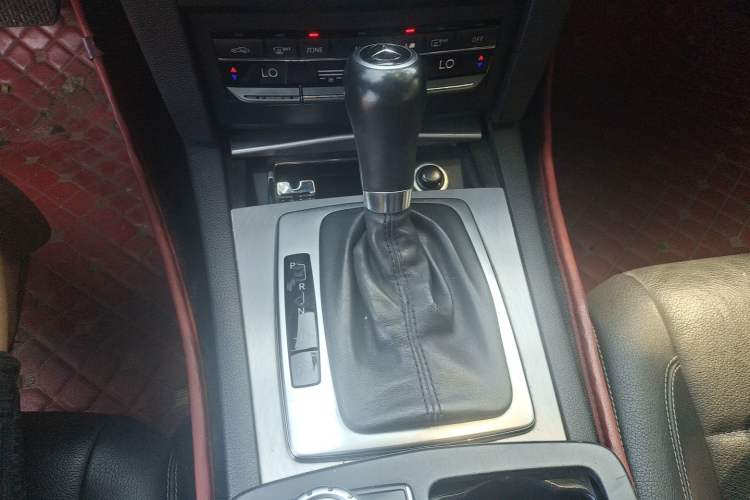 Used Mercedes-Benz E-Class 2012 E 200 CGI Coupe Gear Lever