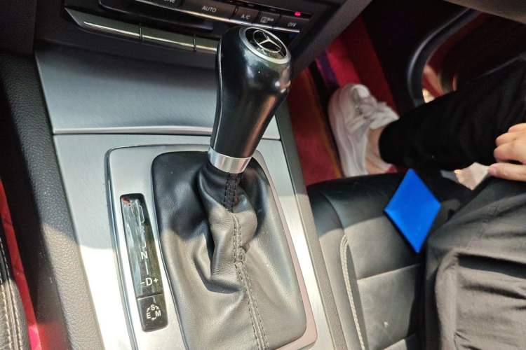 Used Mercedes-Benz E-Class 2012 E 200 CGI Coupe Gear Lever