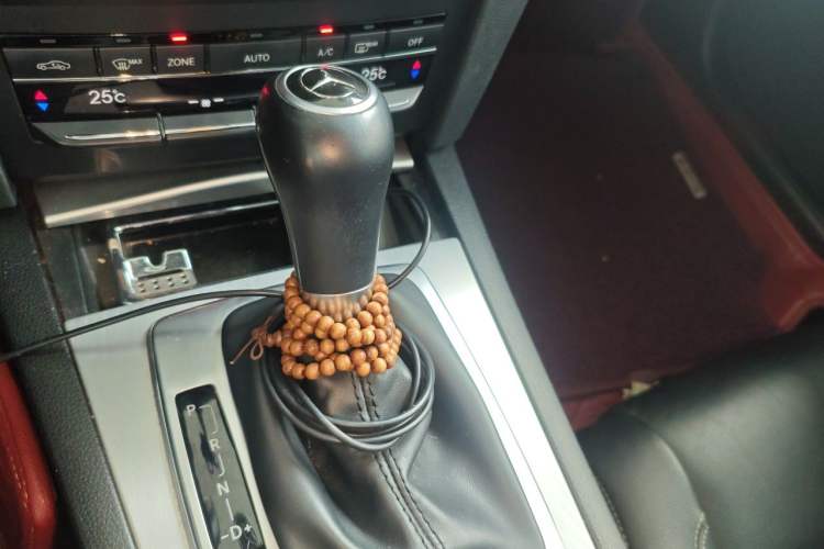 Used Mercedes-Benz E-Class 2012 E 200 CGI Coupe Gear Lever