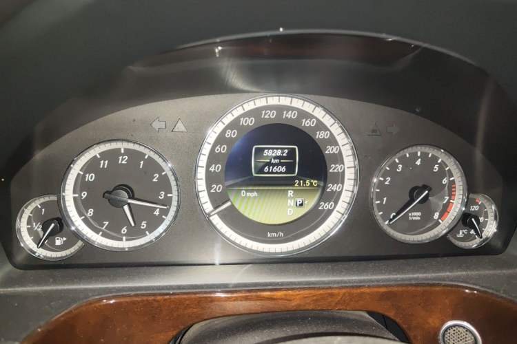 Used Mercedes-Benz E-Class 2012 E 300 L Elegant Model Instrument Cluster
