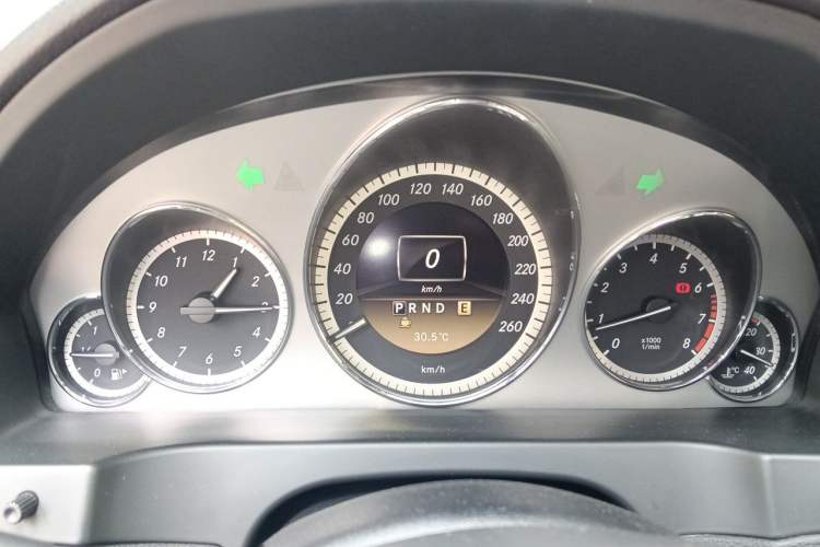 Used Mercedes-Benz E-Class 2012 E 260 CGI Coupe Instrument Cluster