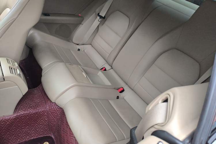 Used Mercedes-Benz E-Class 2012 E 200 CGI Coupe Left Rear Seat