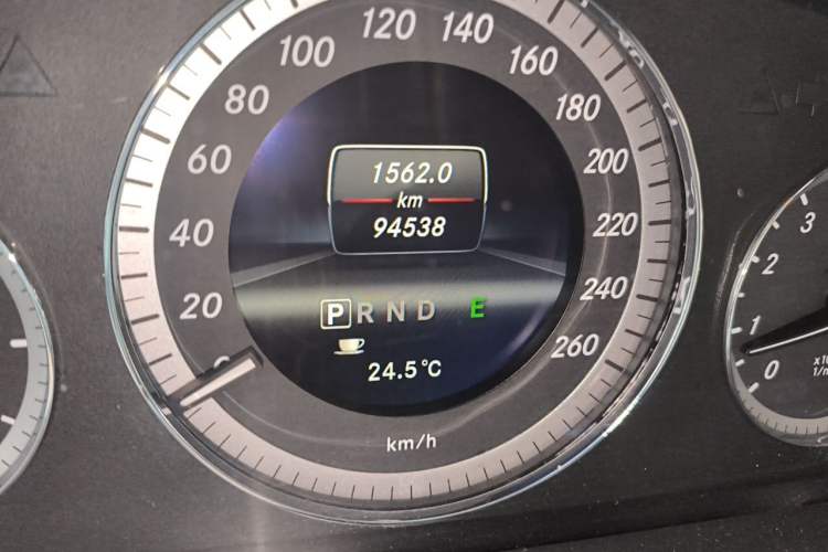 Used Mercedes-Benz E-Class 2012 E 200 CGI Coupe Odometer Close Up