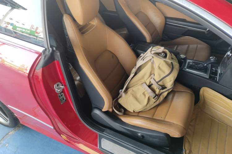 Used Mercedes-Benz E-Class 2012 E 260 CGI Coupe Right Front Seat