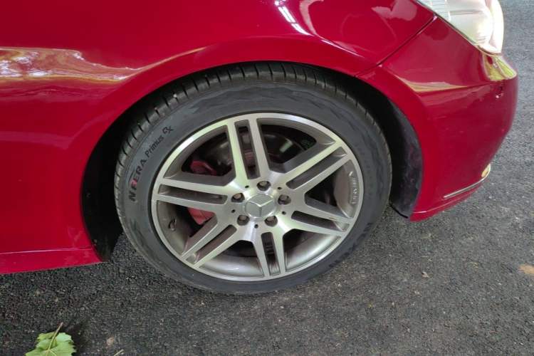 Used Mercedes-Benz E-Class 2012 E 260 CGI Convertible Right Front Wheel Hub