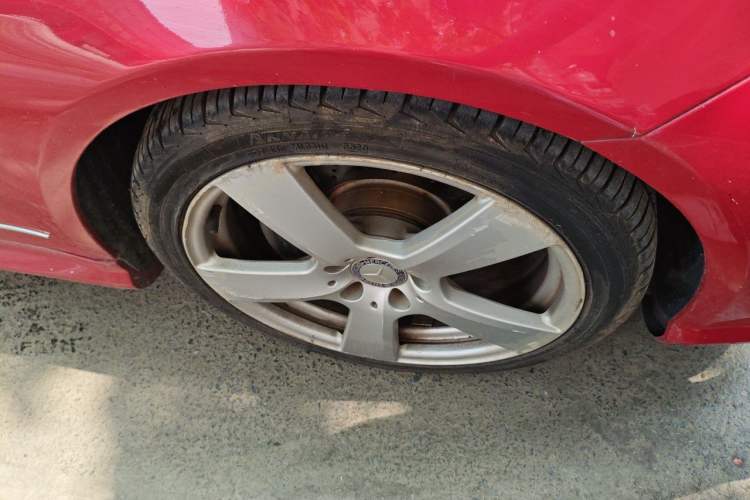 Used Mercedes-Benz E-Class 2012 E 200 CGI Coupe Right Front Wheel Hub