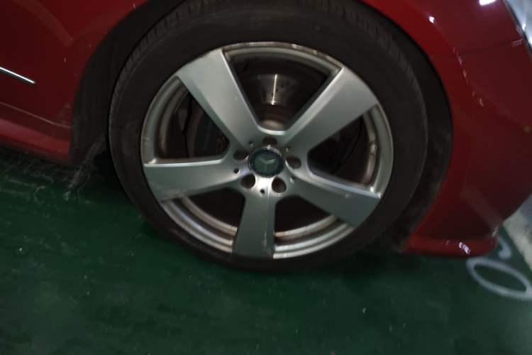 Used Mercedes-Benz E-Class 2012 E 200 CGI Coupe Right Front Wheel Hub