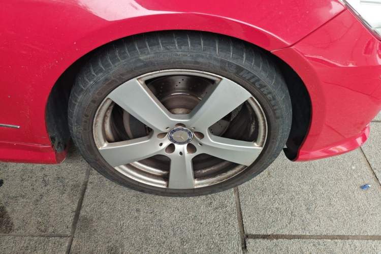 Used Mercedes-Benz E-Class 2012 E 200 CGI Coupe Right Front Wheel Hub