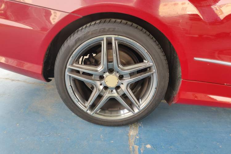 Used Mercedes-Benz E-Class 2012 E 260 CGI Coupe Right Rear Wheel Hub