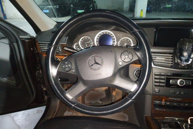 Used Mercedes-Benz E-Class 2012 E 300 L Elegant Model Steering Wheel