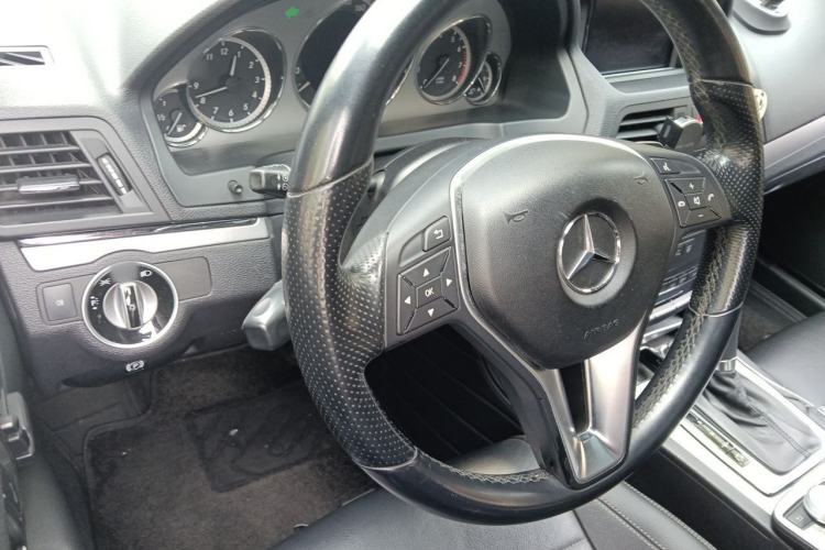 Used Mercedes-Benz E-Class 2012 E 260 CGI Coupe Steering Wheel