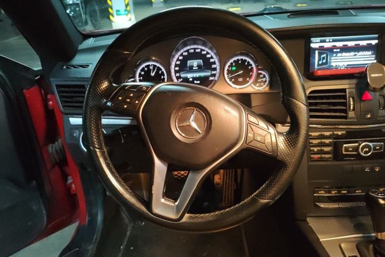 Used Mercedes-Benz E-Class 2012 E 260 CGI Coupe Steering Wheel