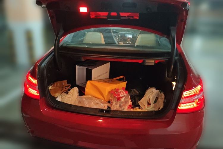 Used Mercedes-Benz E-Class 2012 E 260 CGI Coupe Trunk