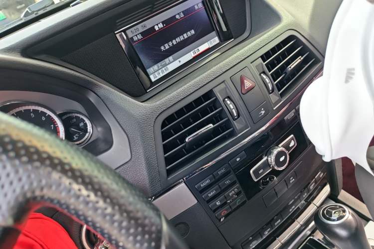 Used Mercedes-Benz E-Class 2012 E 200 CGI Coupe Audio And AC Panel