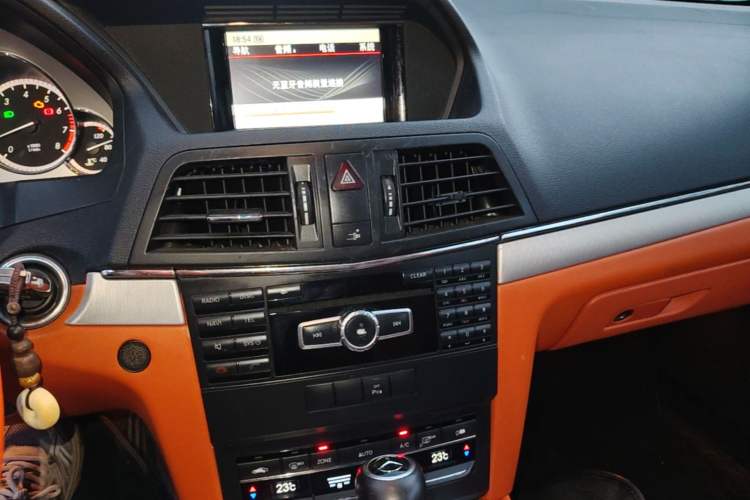 Used Mercedes-Benz E-Class 2012 E 200 CGI Coupe Audio And AC Panel