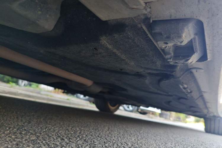 Used Mercedes-Benz E-Class 2012 E 300 L Elegant Model Chassis Front Left
