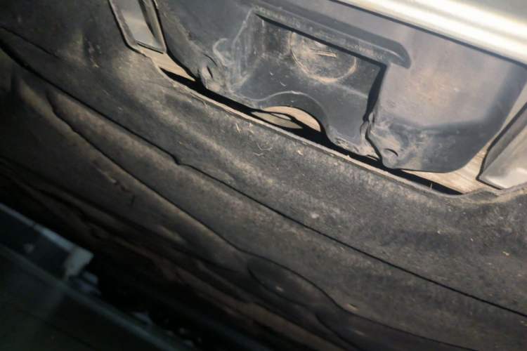 Used Mercedes-Benz E-Class 2012 E 300 L Fashion Model Chassis Front Right