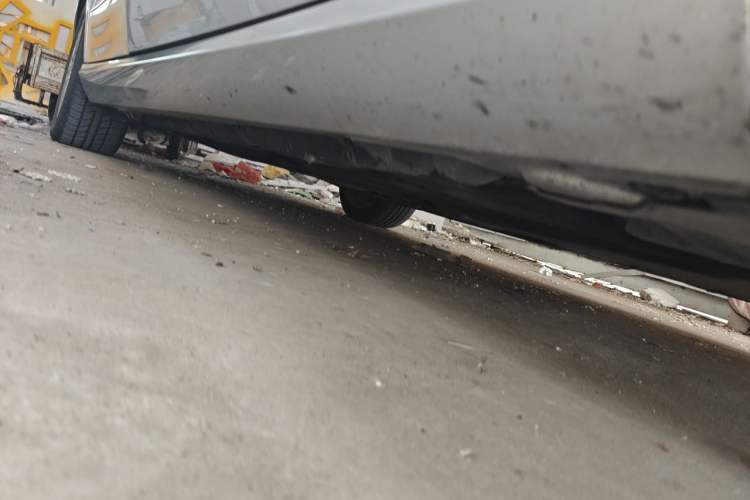Used Mercedes-Benz E-Class 2012 E 300 L Elegant Model Chassis Front Right
