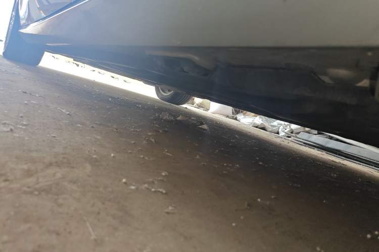 Used Mercedes-Benz E-Class 2012 E 300 L Elegant Model Chassis Rear Left