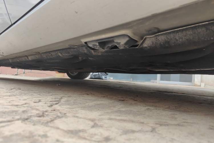 Used Mercedes-Benz E-Class 2012 E 300 L Fashion Model Chassis Rear Left