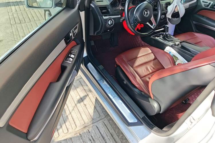 Used Mercedes-Benz E-Class 2012 E 200 CGI Coupe Driver Seat