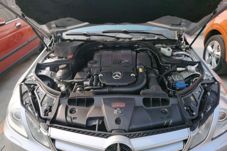 Used Mercedes-Benz E-Class 2012 E 200 CGI Coupe Engine Bay