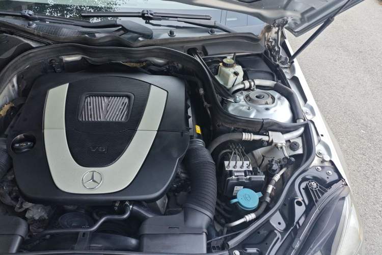 Used Mercedes-Benz E-Class 2012 E 300 L Elegant Model Engine Bay Left
