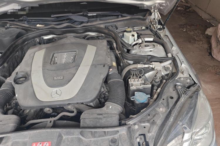 Used Mercedes-Benz E-Class 2012 E 300 L Elegant Model Engine Bay Left